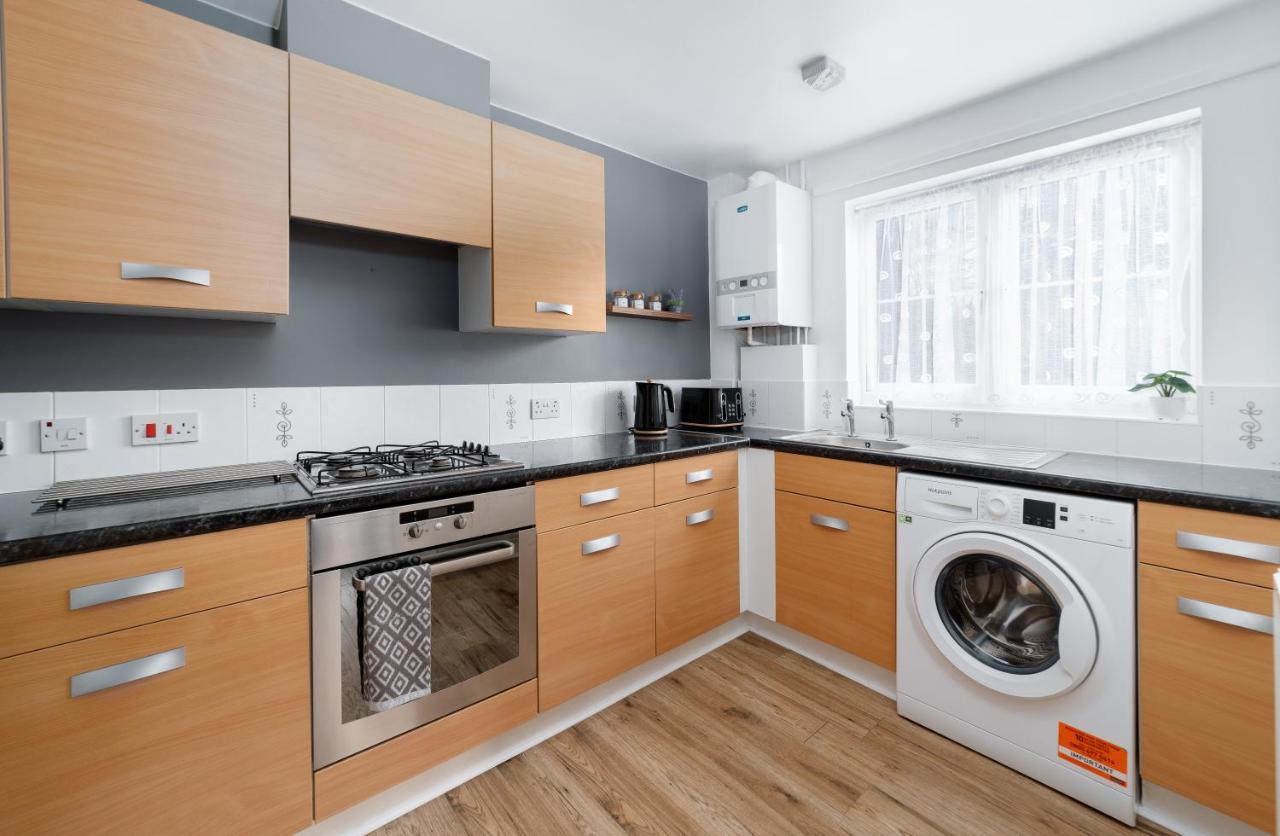 Charming 2Br Ground Floor Flat In Sholing, 11 Mins From City Centre - Recently Set Up With Love Southampton Eksteriør billede